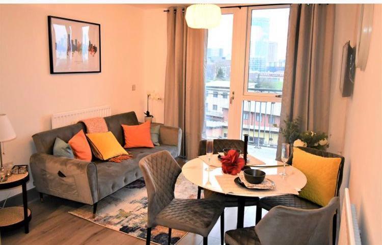 Lux City One Bed Birmingham Apartment ภายนอก รูปภาพ